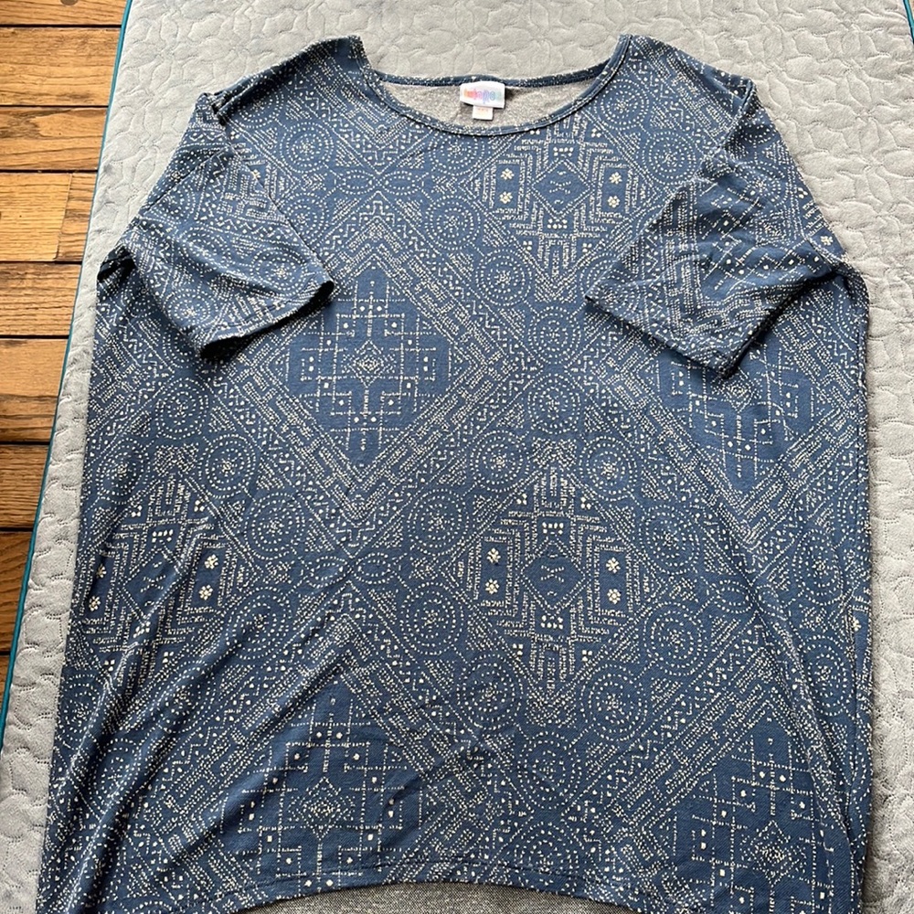 LuLaRoe perfect tee
